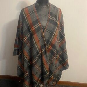 Xhiliration Gray/Orange/Black Plaid Cape, OS